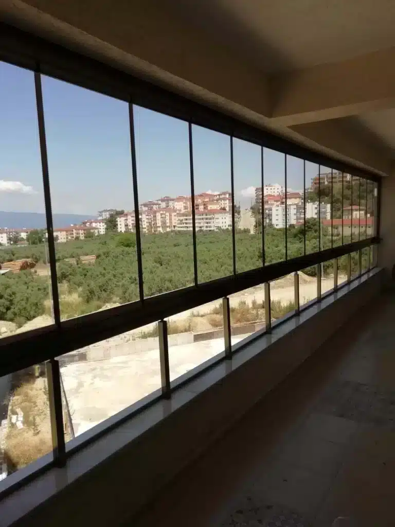 Cam Balkon 12 cam balkon 12