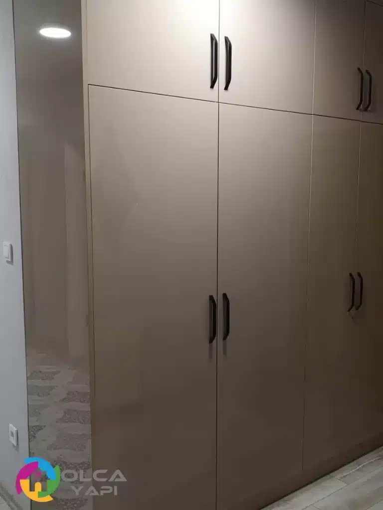 Özlüce Tadilat 13 Çamaşır dolabı gizleme kabini